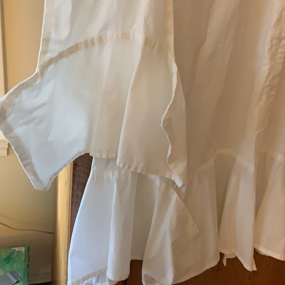 Beautiful white cotton blouse. - Picture 3 of 3